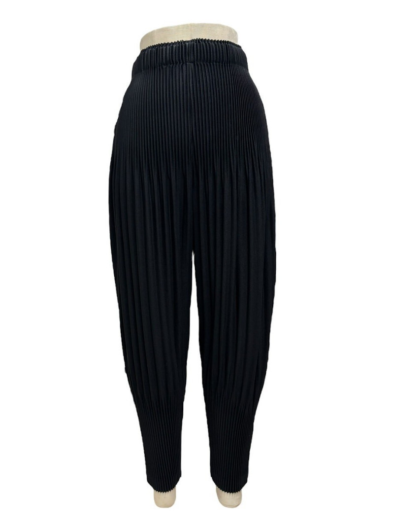 【26SS予約】ayane /アヤン プリーツ加工テーパードパンツ  816323（2/中）