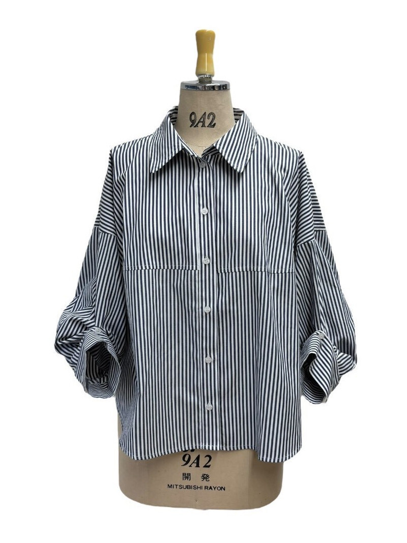 【26SS予約】ayane /アヤン ストライプボタンタックスリーブ  ネイビー×白　816332（3/中）