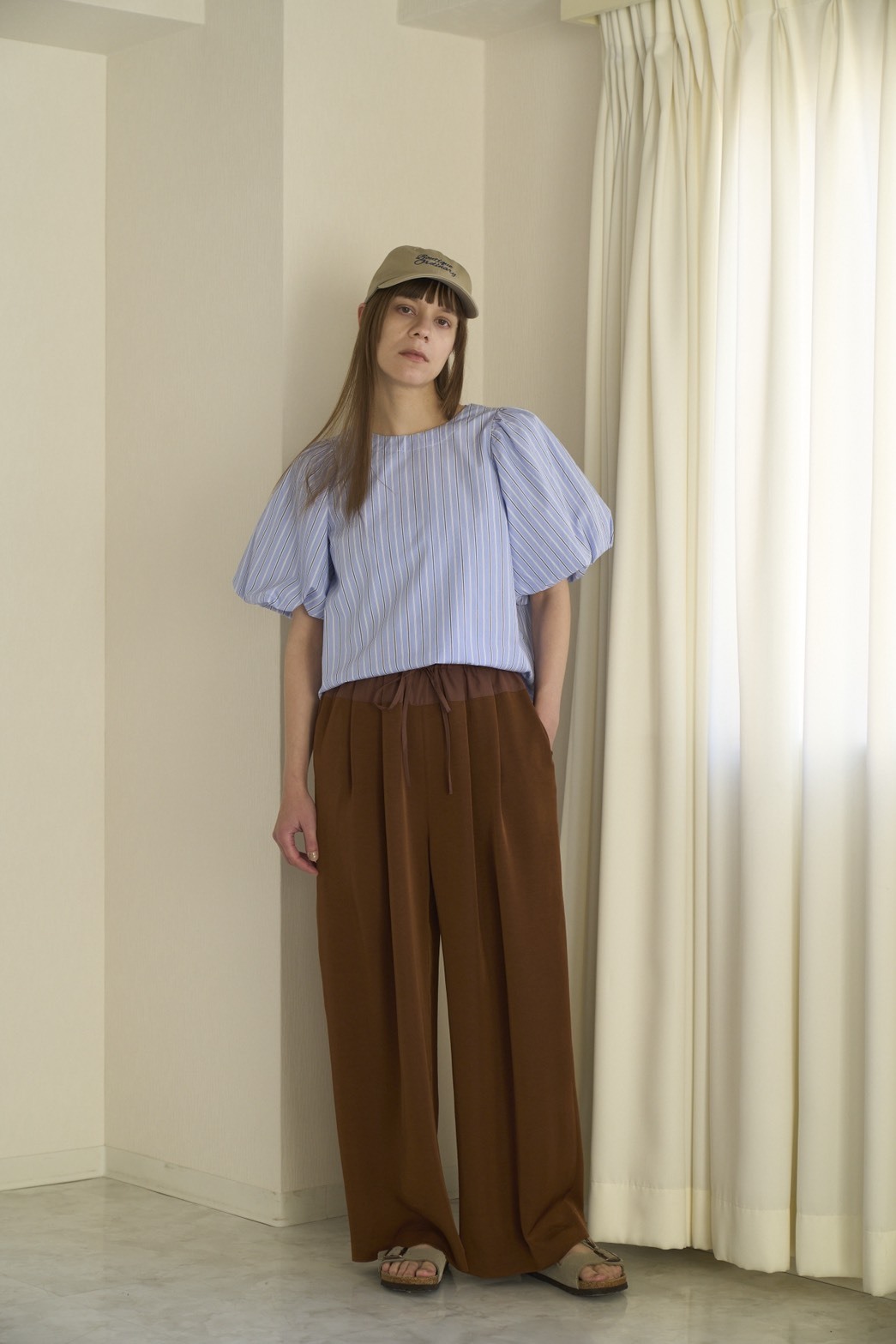 434. Boutique Ordinary / ブティークオーディナリー　Combination Tuck Pants (ブラウン／ブラック)  (BO26-509P)