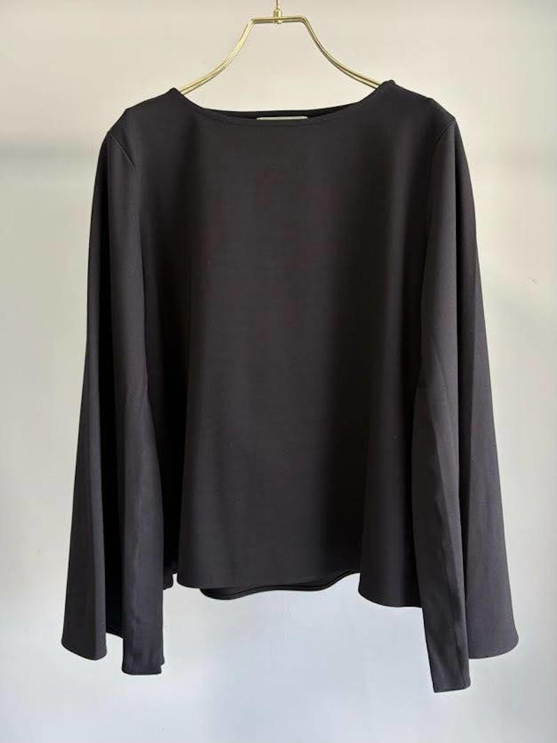 【7月入荷次第お届けのご予約】530.MARGAUX VINTAGE / マルゴー　フレアスリーブブラウス(オフホワイト/ベージュ/ブラック)　MG BL-26103-A