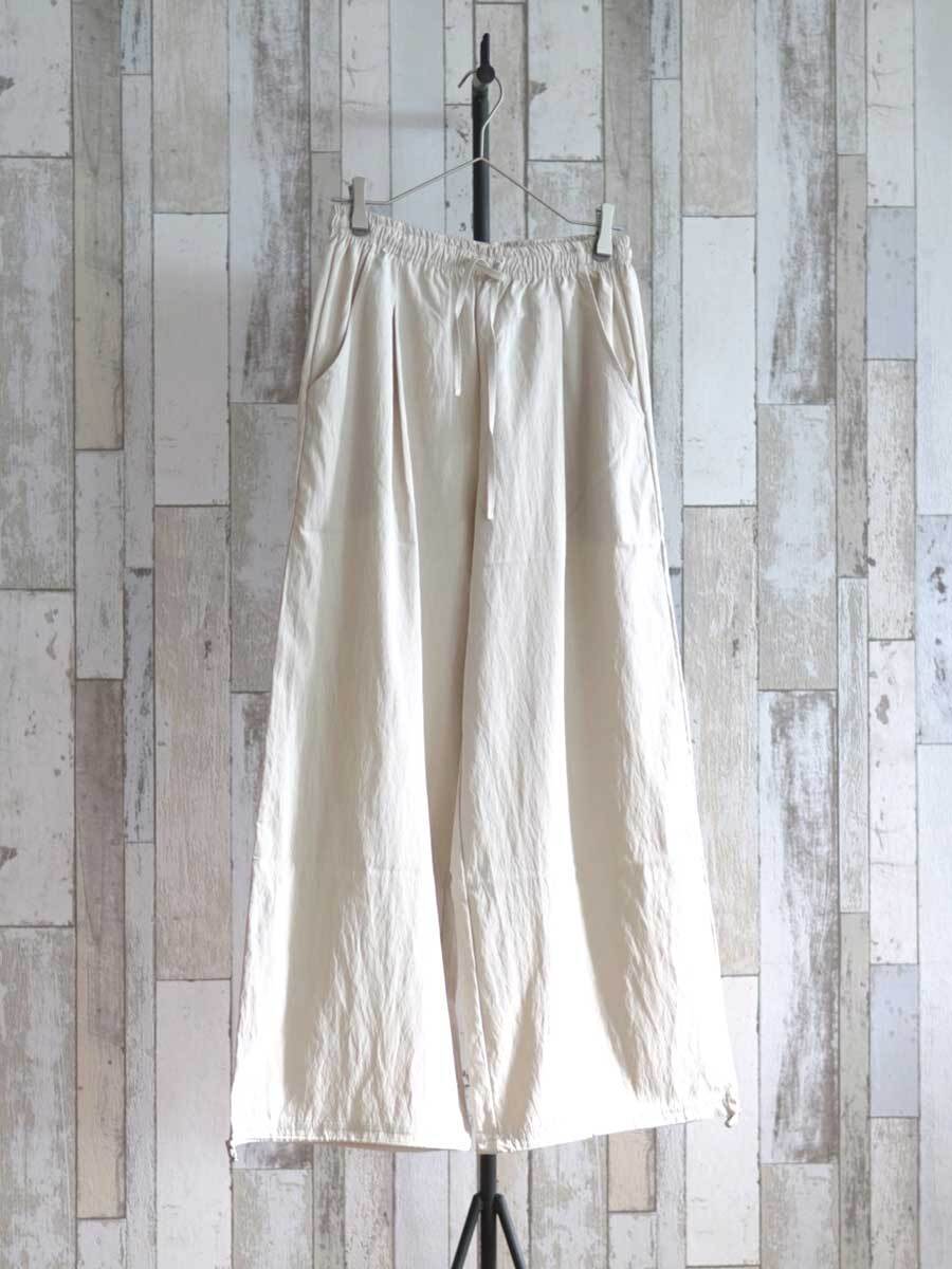 【7月上旬入荷予定】NEVAEH (ネヴェア) エステルサテンイージーパンツ 8316001