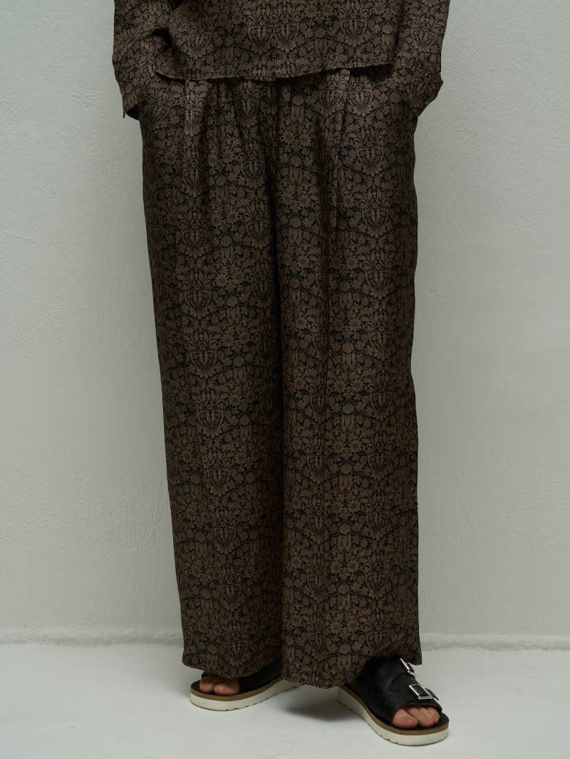 403. WYTE / ワイト inside-out morris relax trousers パンツ(ネイビー)  (11-11660)
