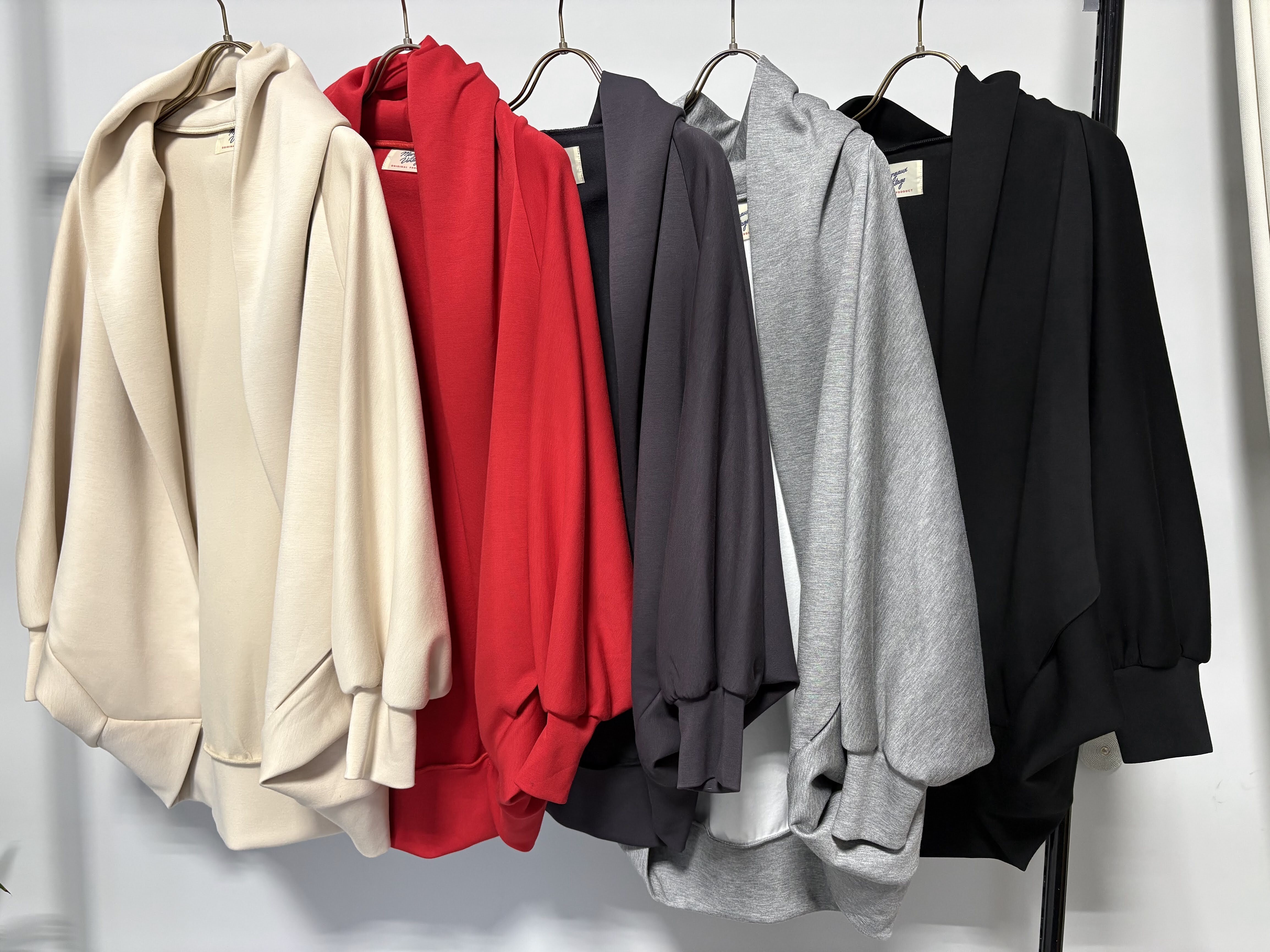 【9/上旬〜下旬入荷次第お届けのご予約】 MARGAUX VINTAGE/マルゴーヴィンテージ ダンボールニットモモンガフーディー