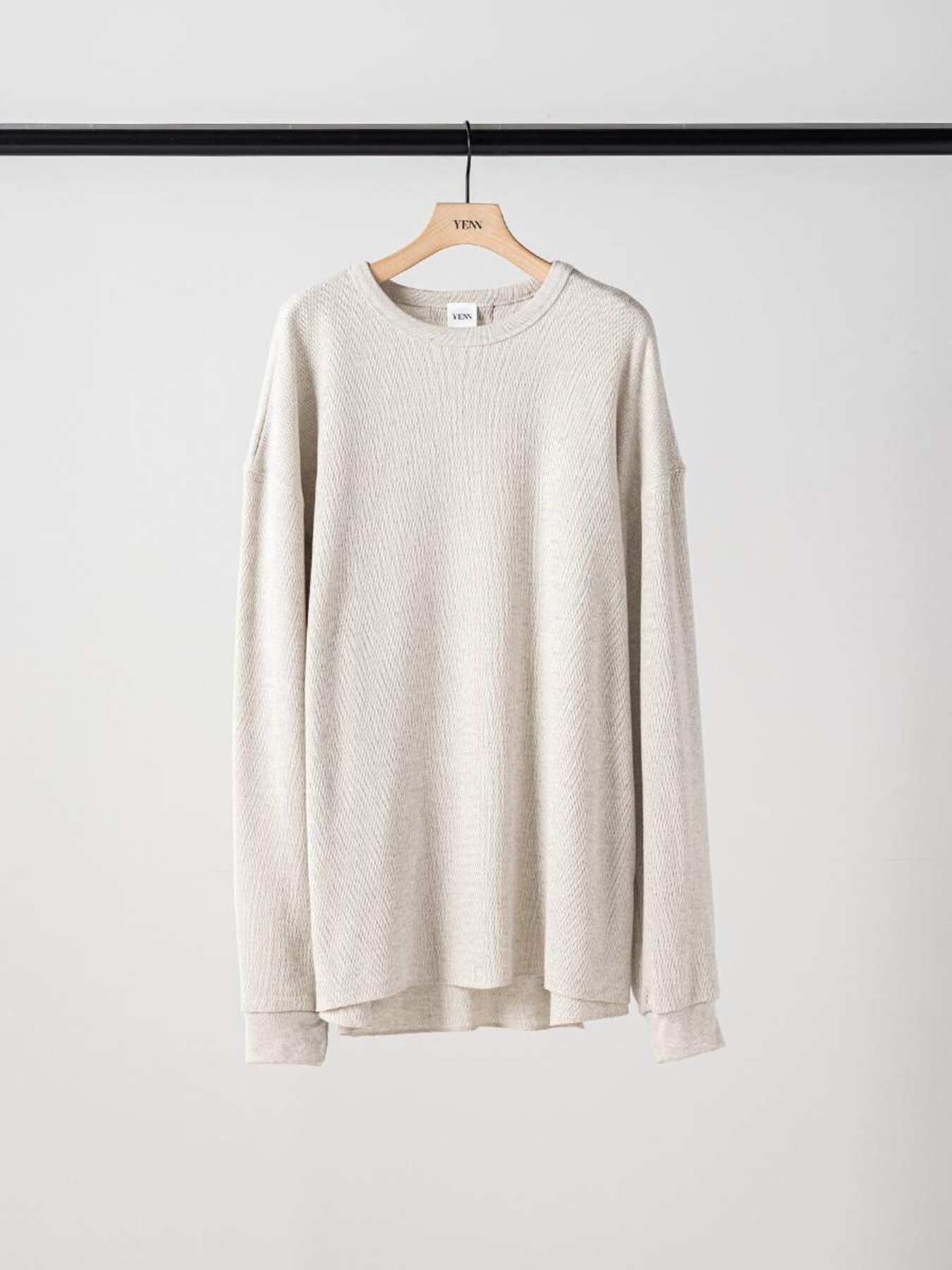 【10月上旬〜中旬入荷次第お届けのご予約】YENN/イエン THERMAL FORM LONG T （OATMEAL） Y264-81110   F