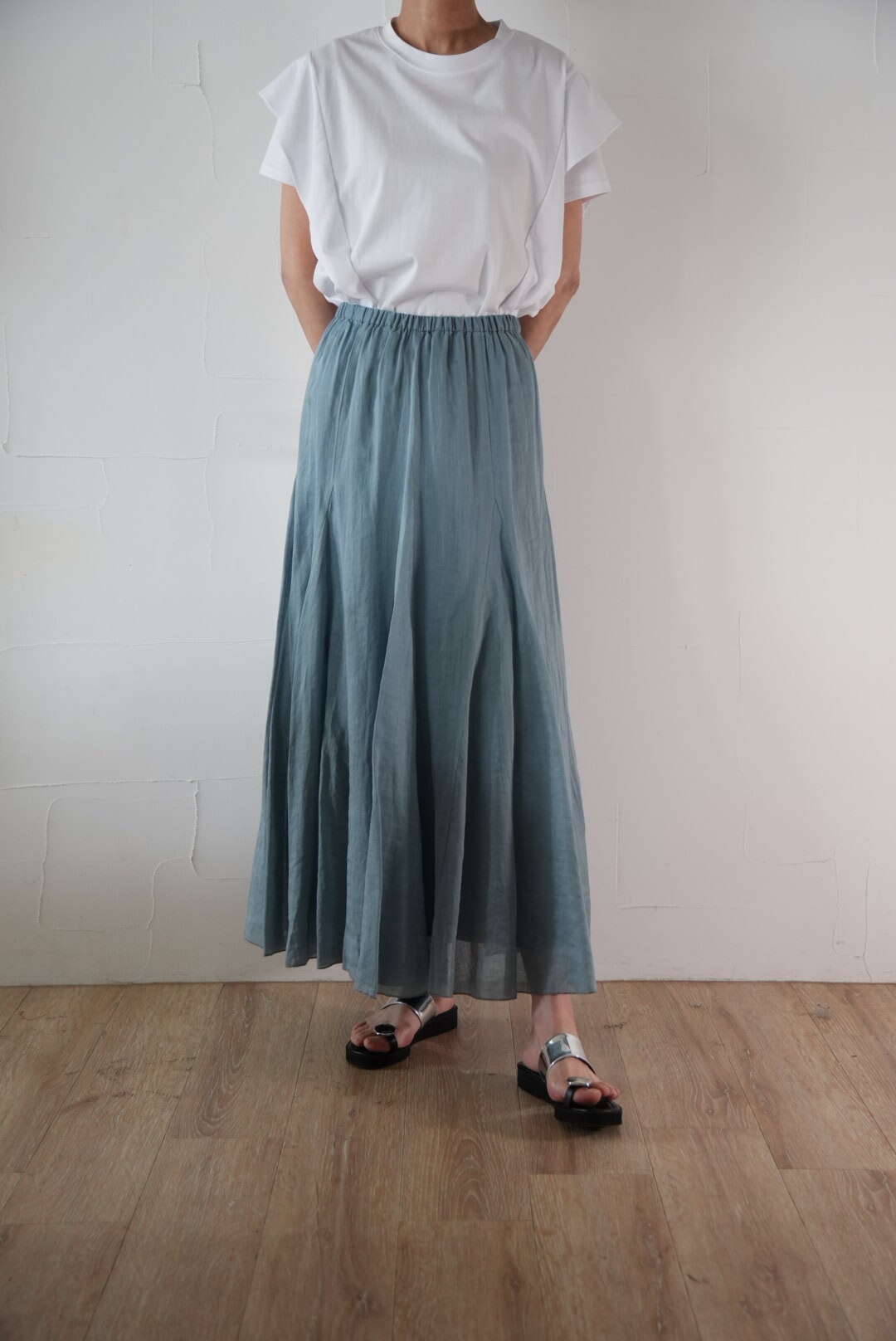 【SALE】419. passione パシオーネ　リネンロングスカート（ブルー/ブラック） 26613