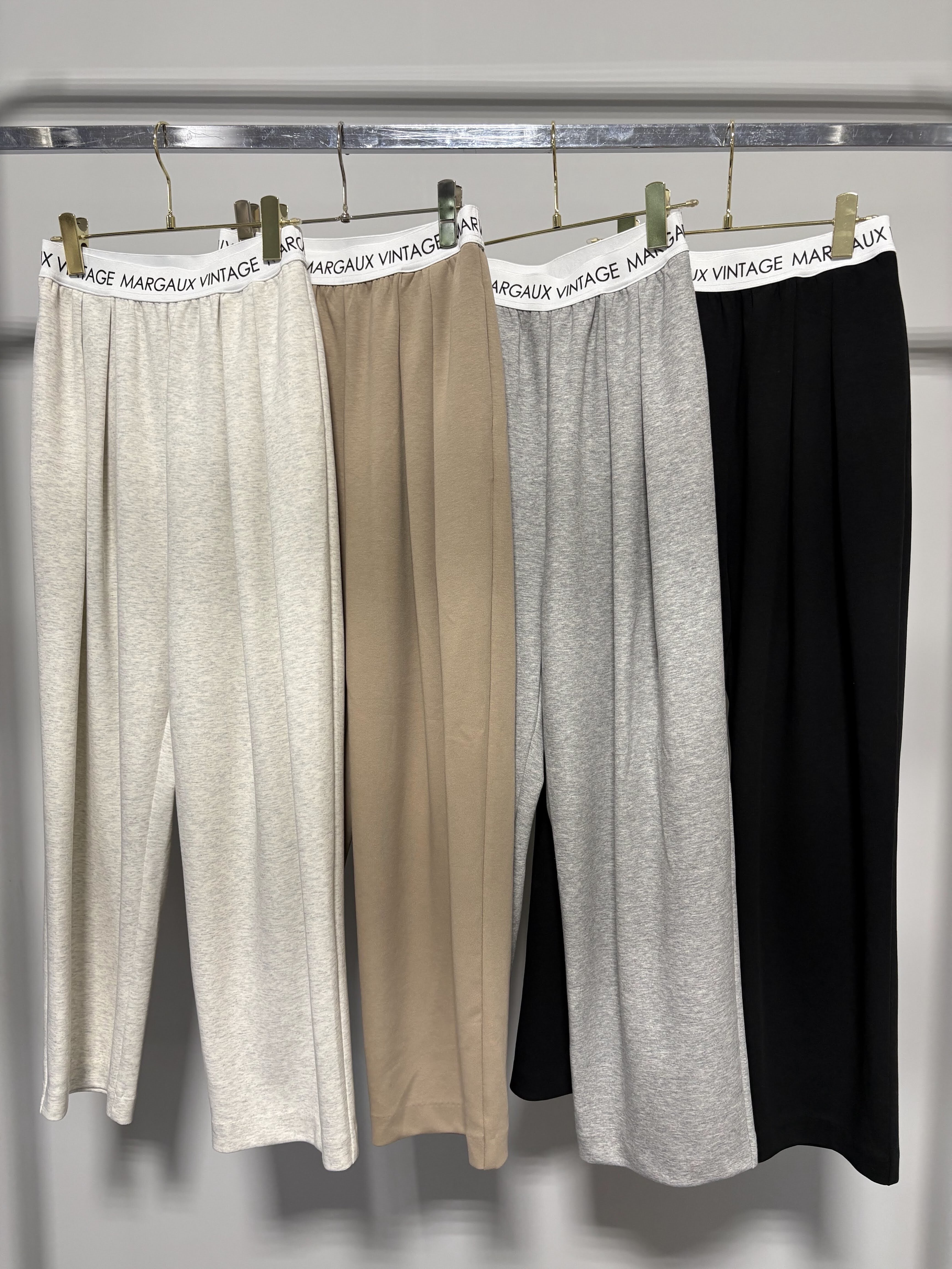 【9/上旬〜下旬入荷次第お届けのご予約】 MARGAUX VINTAGE/マルゴーヴィンテージ ロゴウエストタックパンツ