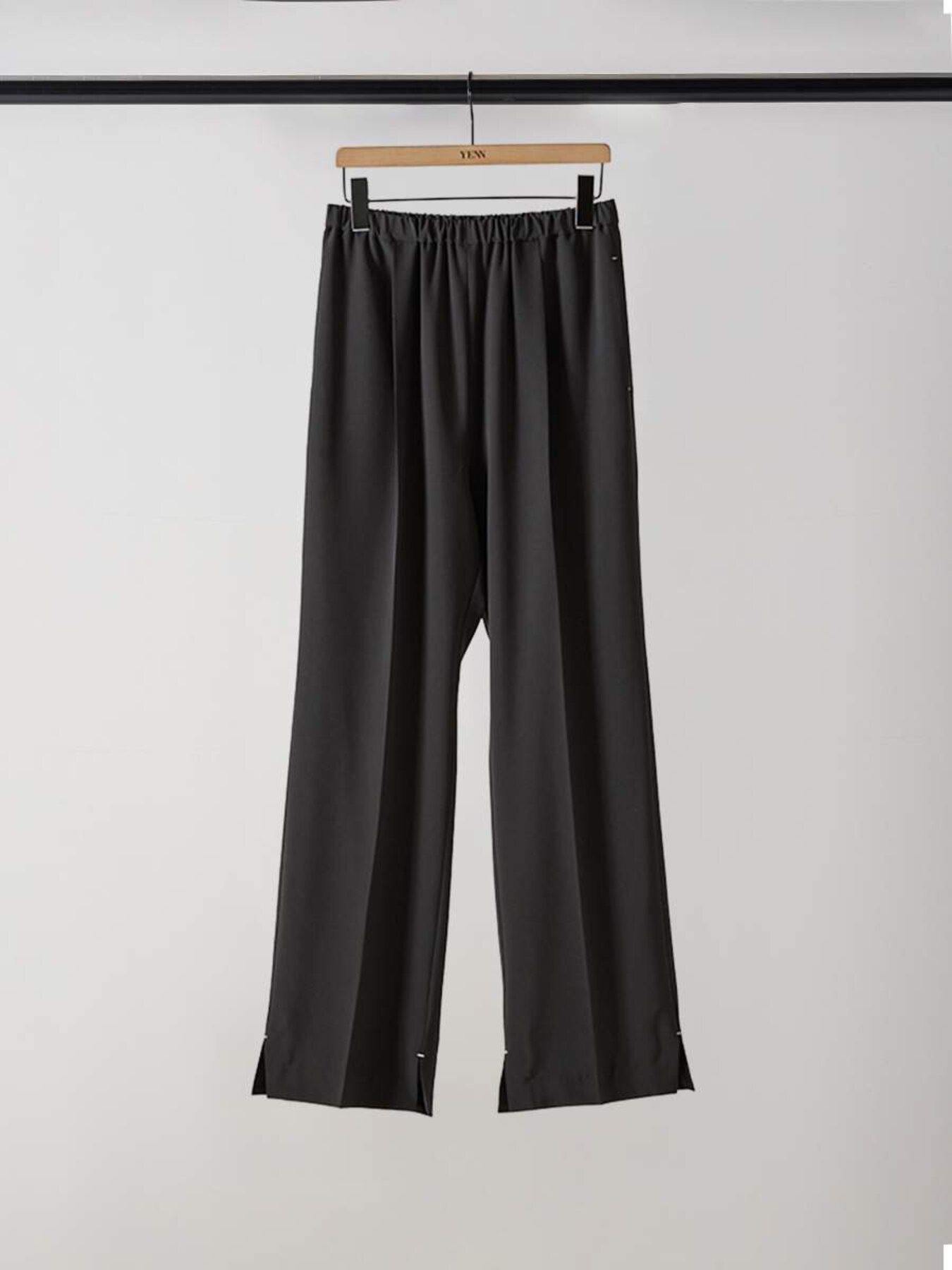 【10月上旬〜中旬入荷次第お届けのご予約】YENN/イエン SIDE SLIT SLACKS Y263-31107-2   36, 38
