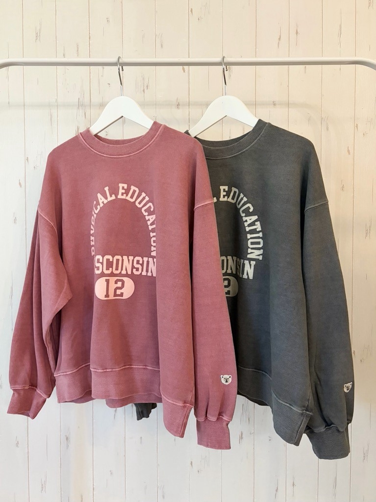 【10/下旬〜11/上旬入荷次第お届けのご予約】 L'ours Polaire et Bleu/ルスポレール&ブリュ ピグメントWISCONSINロゴスウェット 26319241